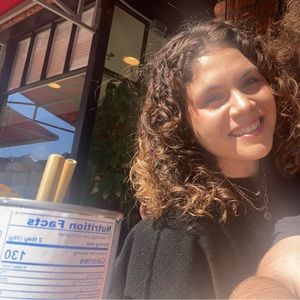 Meet your Posher, Leandre